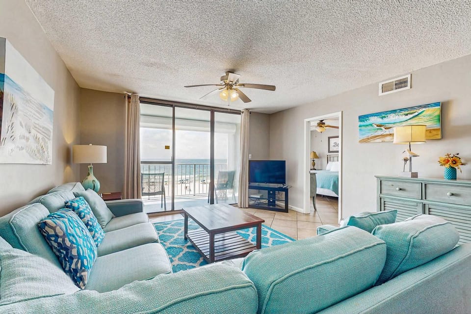 Updated Gulf front condo with beautiful views shared pool sauna and hot tub House in Orange Beach