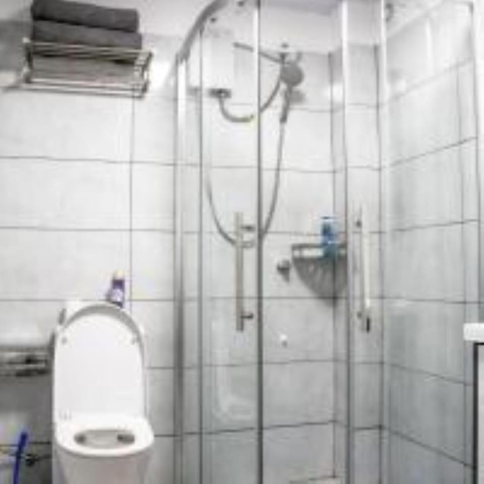 lovely fully furnished studio apartment in kileleshwa with unbeatable city scenic view Apartment in Nairobi