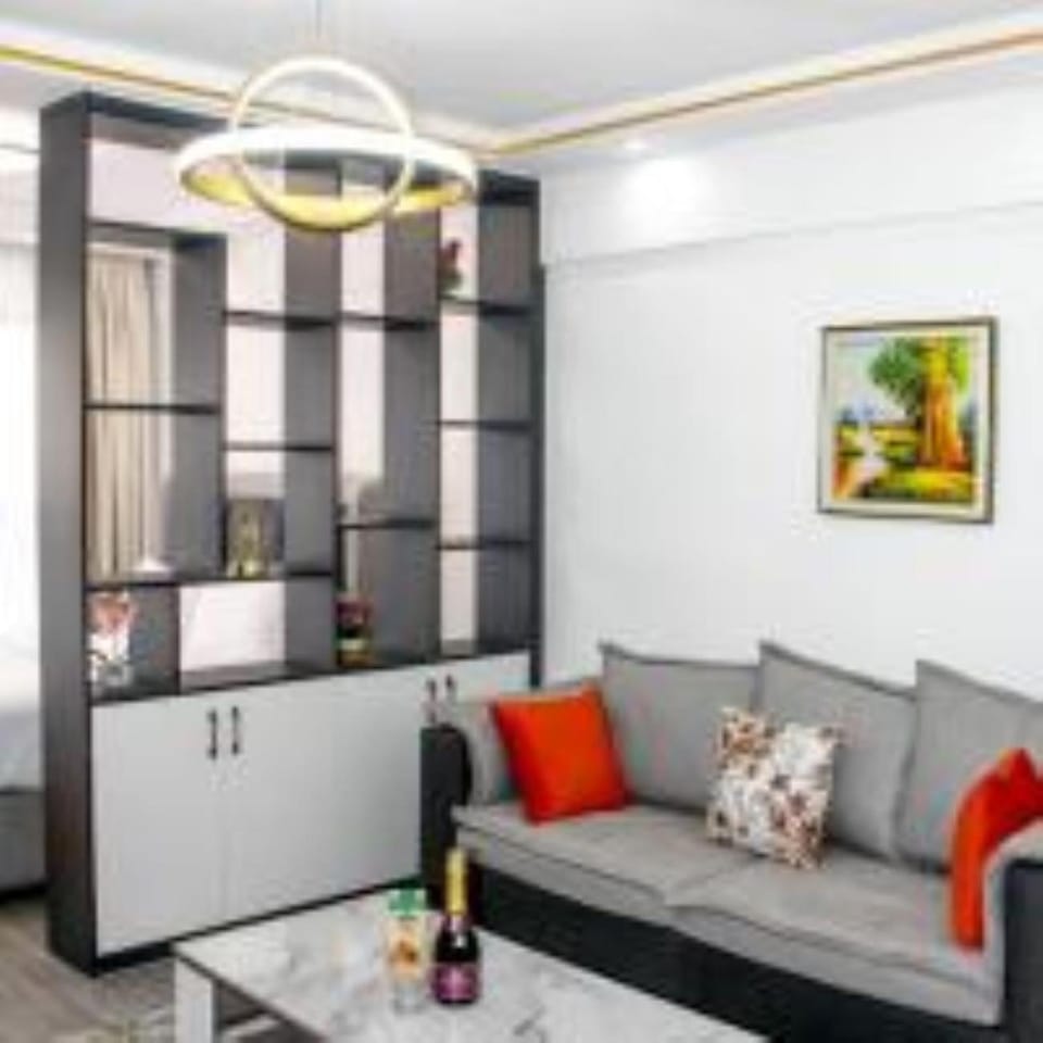 lovely fully furnished studio apartment in kileleshwa with unbeatable city scenic view Apartment in Nairobi