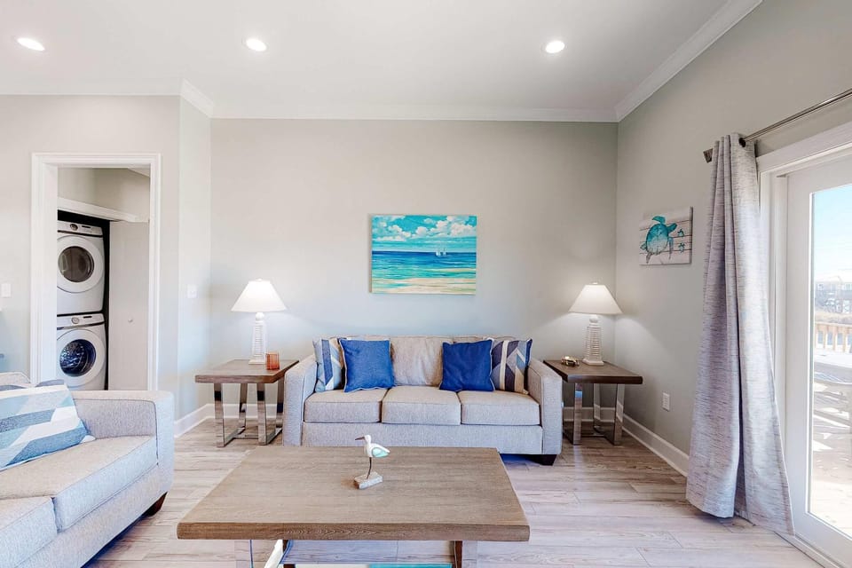 Dog-friendly home with Gulf views washer dryer & central AC House in Dauphin Island
