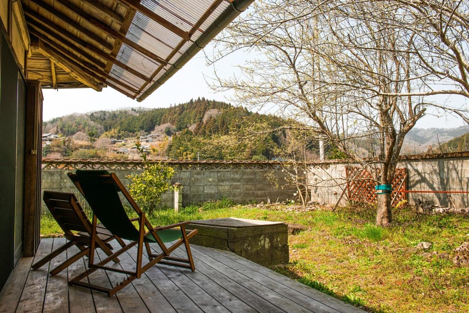 Garden, Seating area, Mountain view