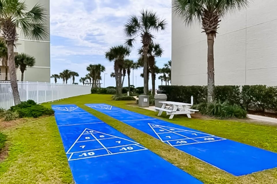 Serene water view condo with pools sauna tennis court fitness center W&D House in Orange Beach