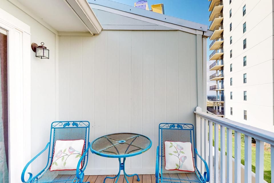 Gulf-view condo at Perdido Dunes near beach with washer dryer & balcony Apartment in Orange Beach