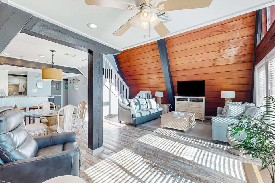 Unique beachside A-frame with porches fantastic views & ocean access House in Dauphin Island
