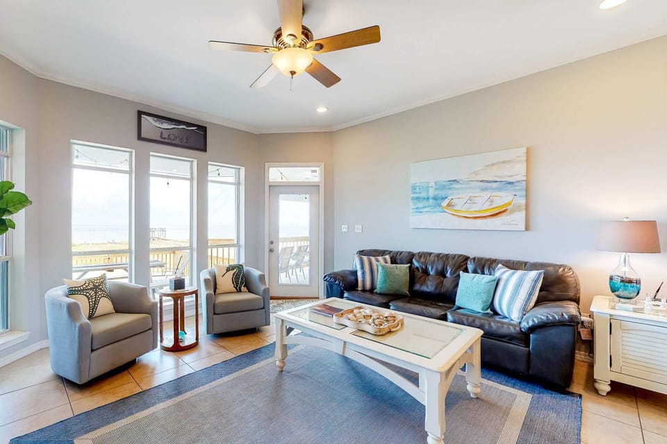Bayfront home with beach access & breathtaking water views - dog-friendly House in Dauphin Island