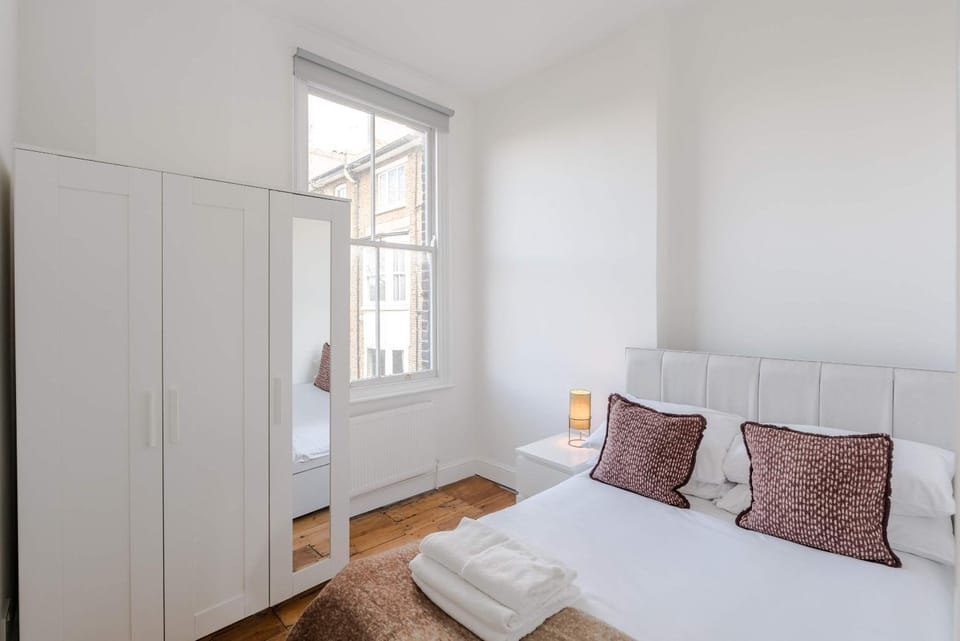 Queen's Park 2-Bed Apartment - Sleeps 4 Apartment in City of Westminster