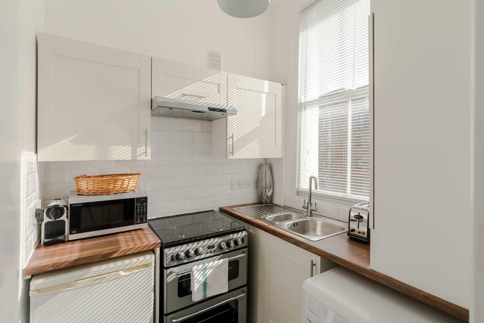 Queen's Park 2-Bed Apartment - Sleeps 4 Apartment in City of Westminster