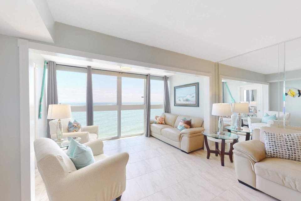 Beachfront condo with Gulf views pool washer dryer & central AC House in West Beach
