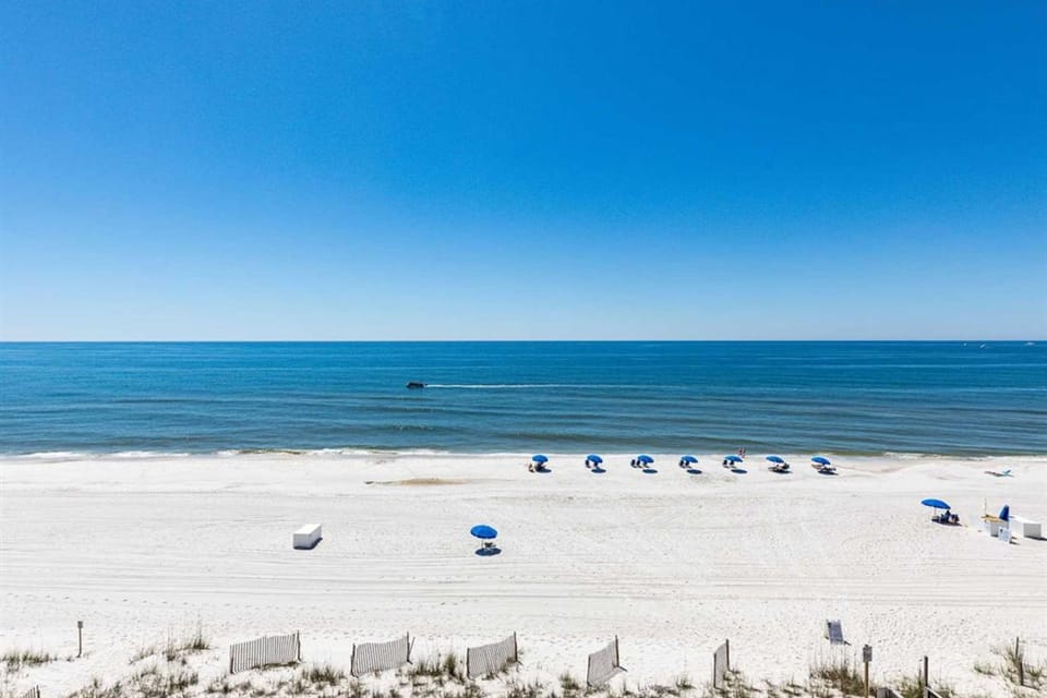 Beachfront Condo with Gorgeous Gulf View Balcony & Shared Pools House in Orange Beach