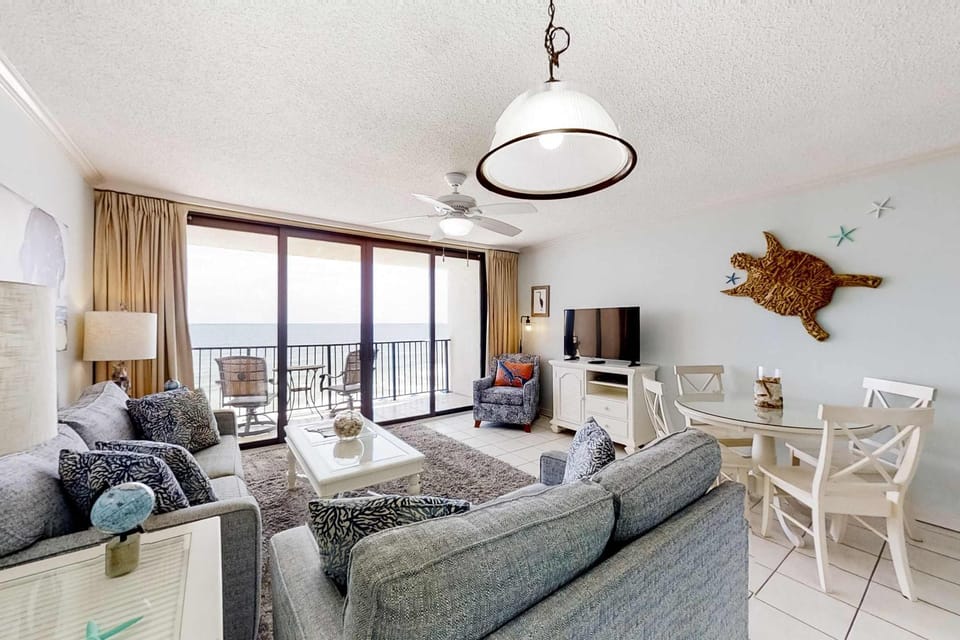 Beachfront Condo with Gorgeous Gulf View Balcony & Shared Pools House in Orange Beach