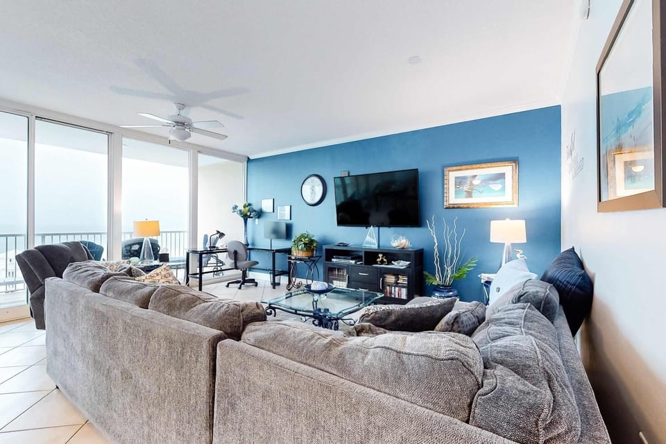 Wonderful Gulf Shores Home with Fantastic Water Views Free WiFi Shared Pool Sauna House in West Beach