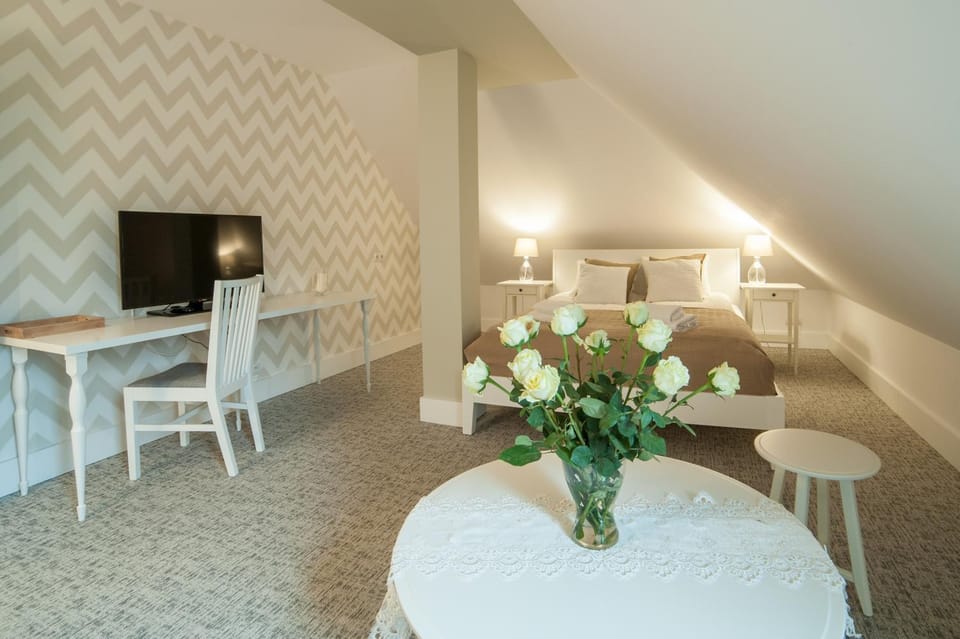 Photo of the whole room