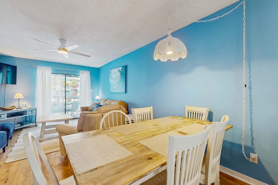 Lani Kai Getaway in the Heart of Town Balcony Pools & 2-Min Walk to Beach House in West Beach