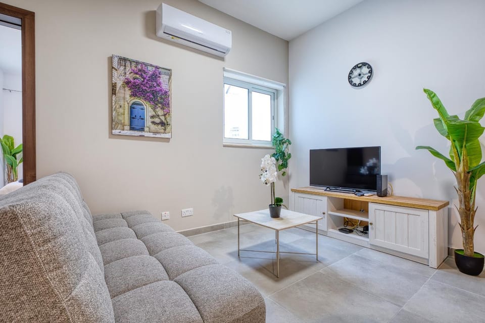 Stylish one bedroom penthouse with 2 sun terraces BFRA1-3 Apartment in Sliema