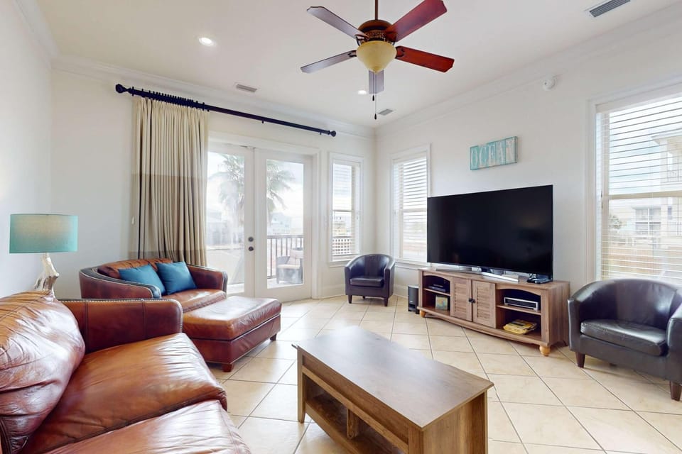 Water-view home with balconies central AC & private washer dryer House in West Beach