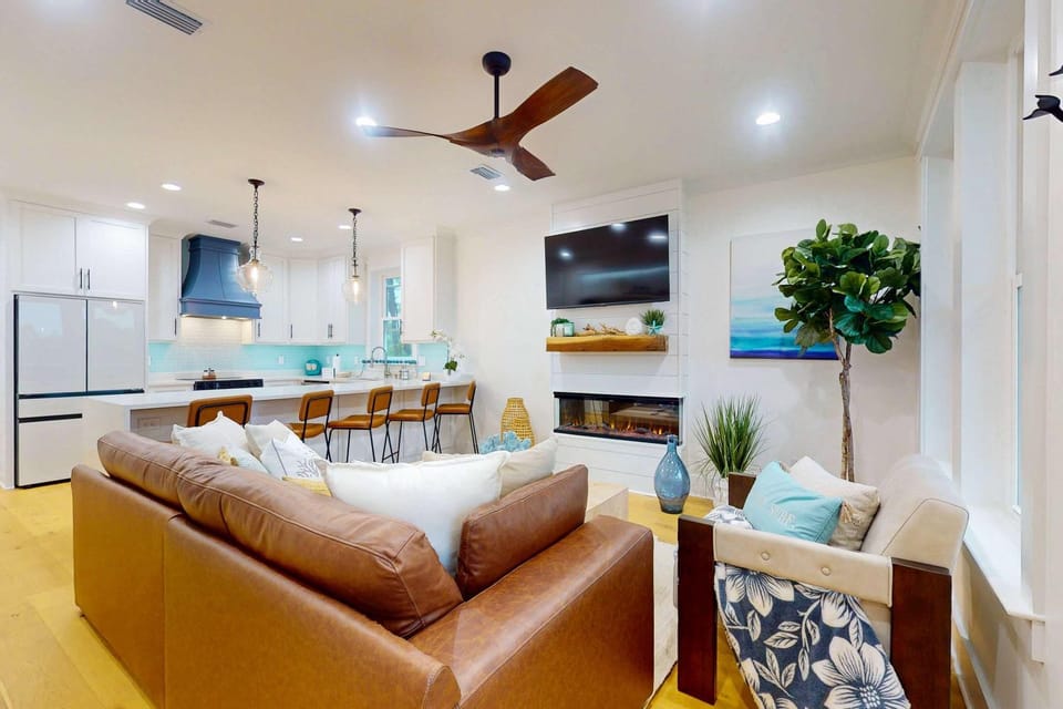 Exquisite waterview duplex with bunkroom internet and grill House in Dauphin Island