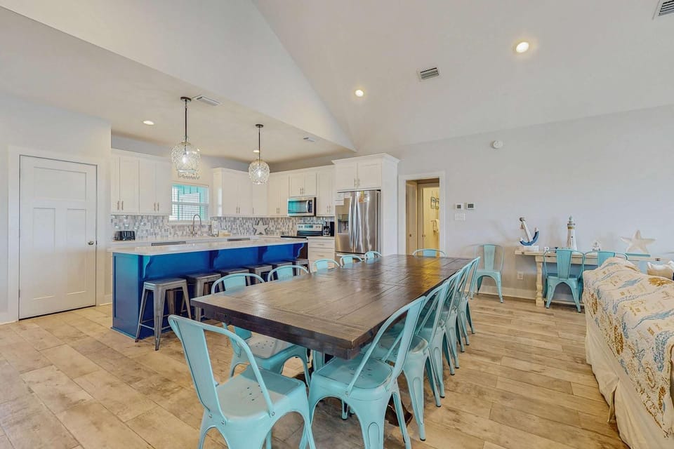Gulf Front dog-friendly home with breathtaking views washer dryer & AC House in Dauphin Island