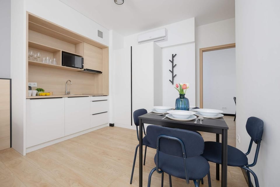 Kitchen or kitchenette, Dining area, pet friendly, stove
