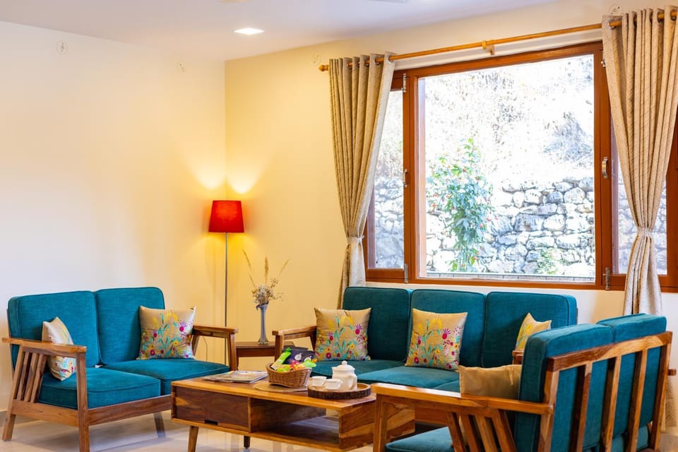 ELIVAAS Signature The Nakshatra Serene 3-BHK Villa Close to Kainchi Dham Villa in Uttarakhand