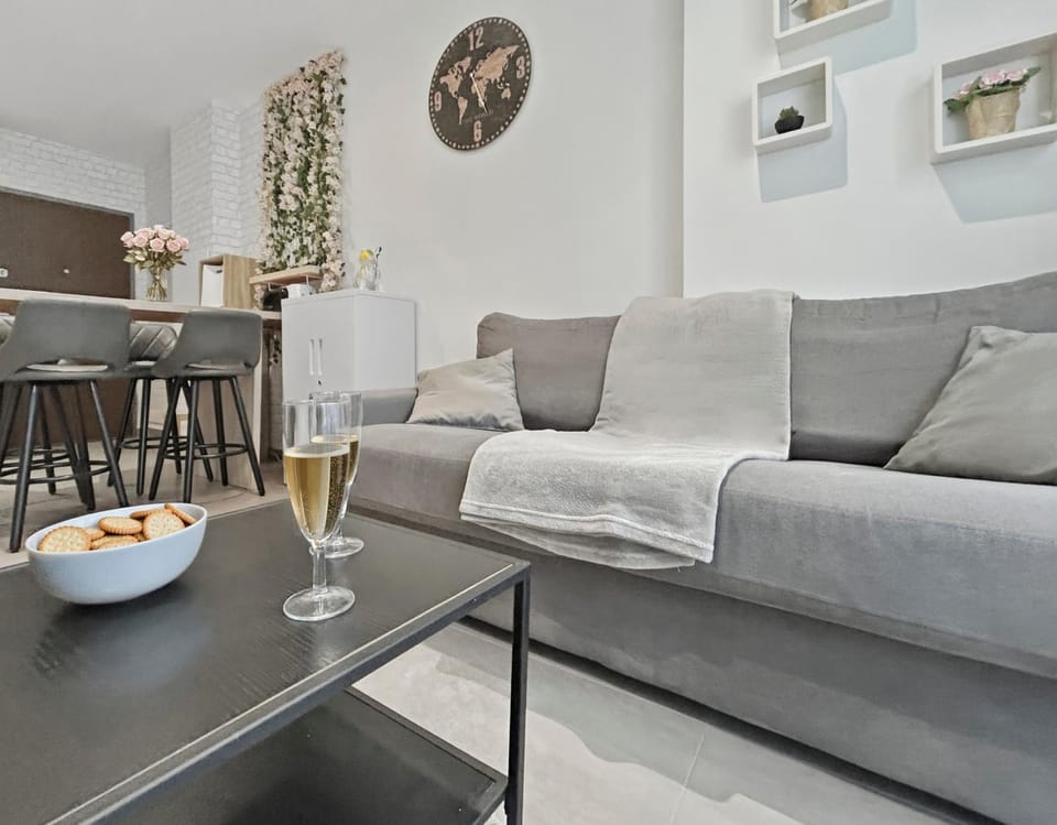 T2 élégant, design inspirant et confort optimal Apartment in Noisy-le-Grand