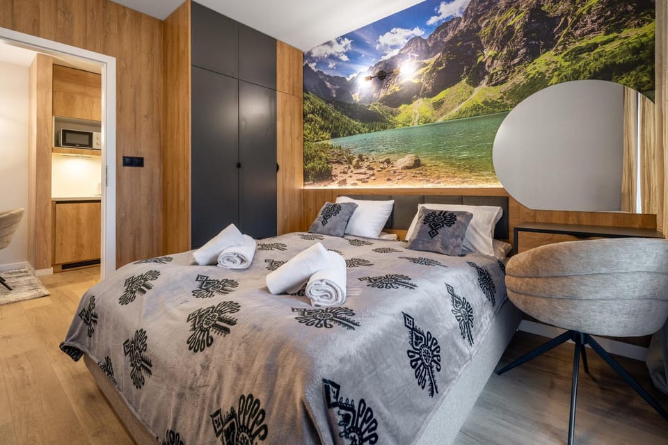 Bed, Photo of the whole room, Bedroom, towels, wardrobe