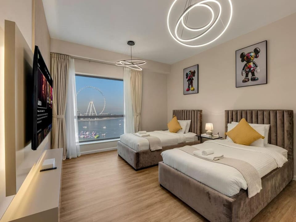 Communal lounge/ TV room, Bed, TV and multimedia, Bedroom