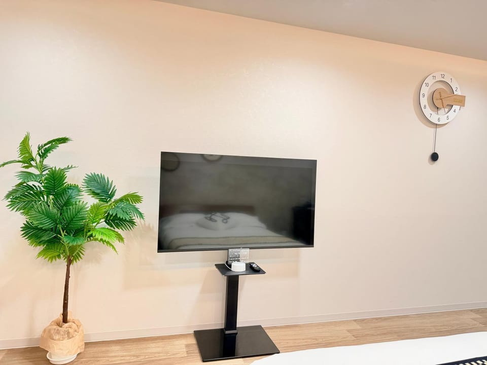 TV and multimedia, Evening entertainment