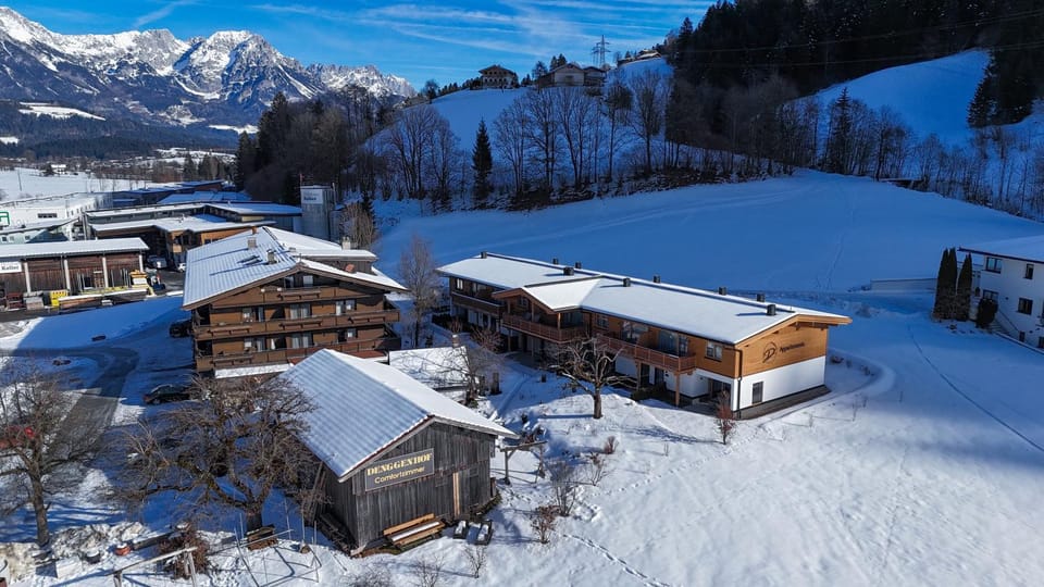 Property building, Day, Natural landscape, Winter, Mountain view, Quiet street view, Inner courtyard view