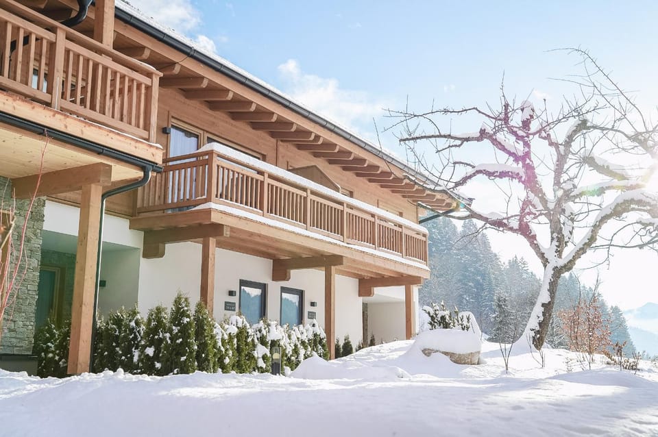 Property building, Day, Natural landscape, Winter, View (from property/room), Balcony/Terrace