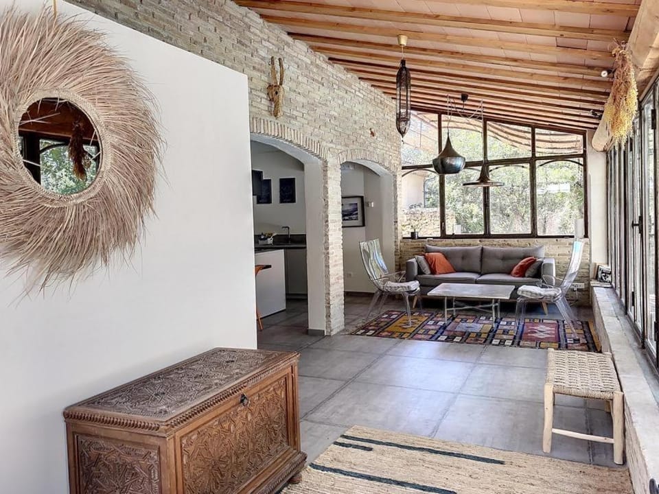 Riad en Provence, calme, piscine, climatisé Villa in Gordes