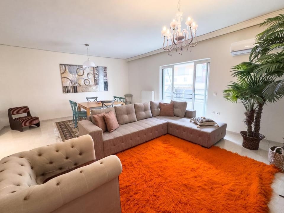 Living room, Dining area, air conditioner