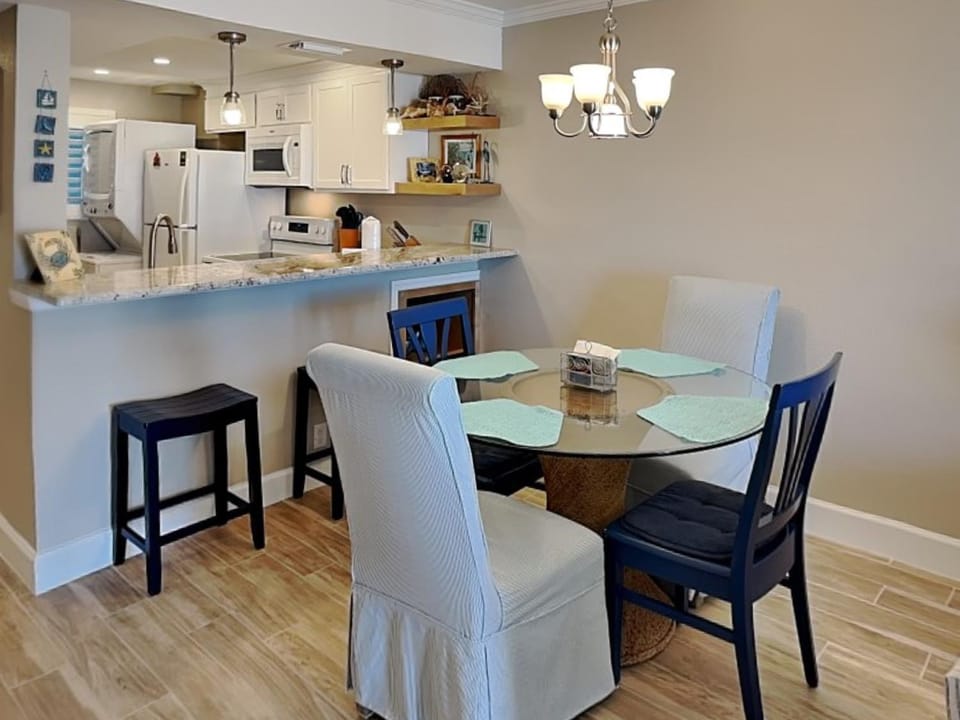 Kitchen or kitchenette, Dining area, furniture, microwave, kitchen