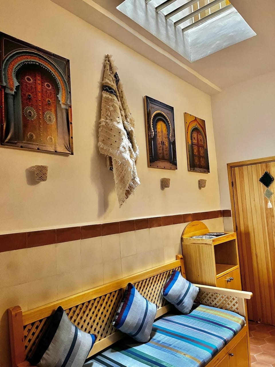 Historical Riad In Kasbah - Private Room With Private Bathroom Attached - Steps From The Kasbah Museum Apartment in Tangier
