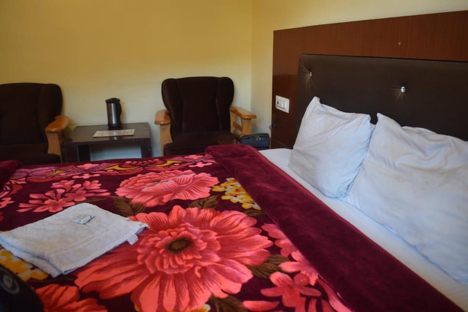 Hotel Tridev Manali Hotel in Manali