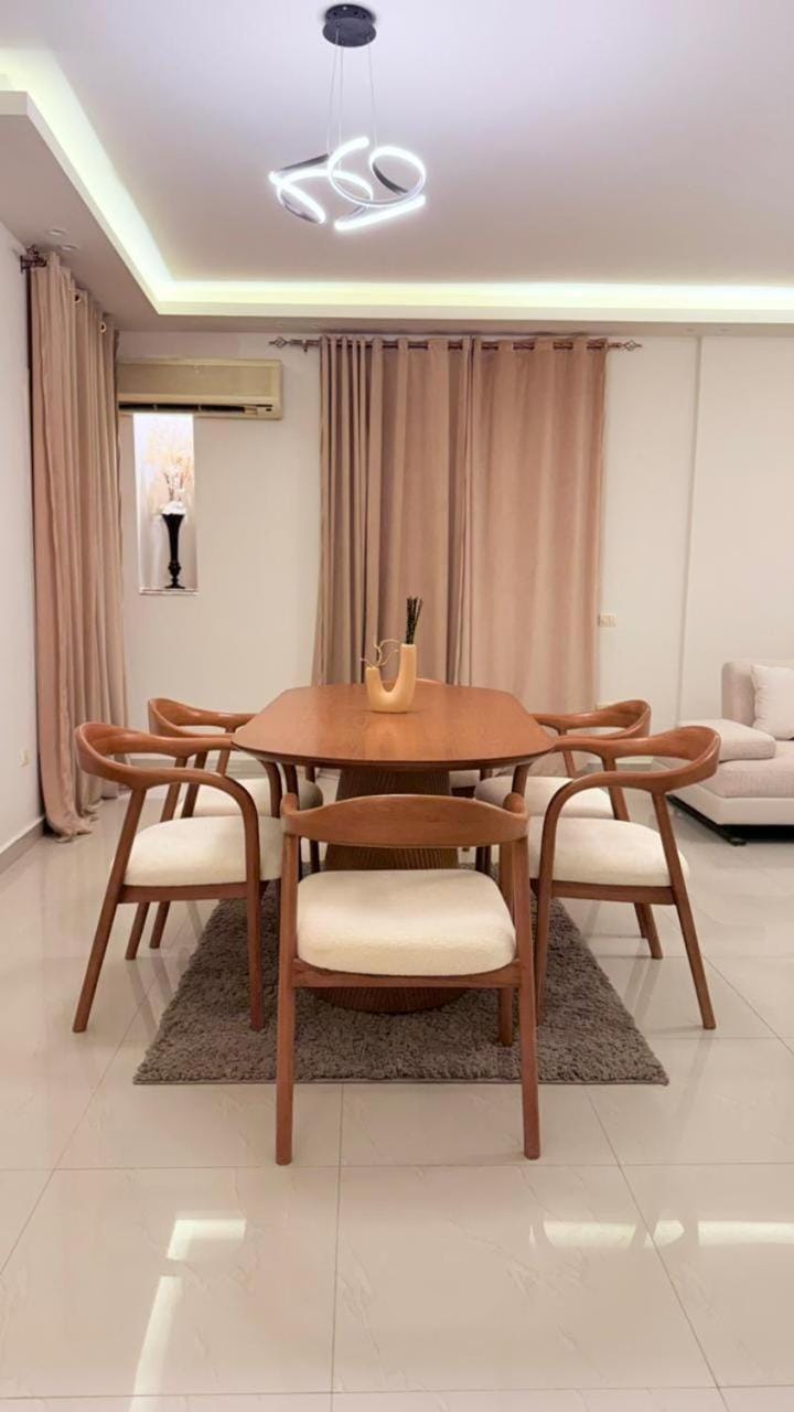 2BR luxurious Apt in a Prime Location 15 mins From airport Apartment in New Cairo City