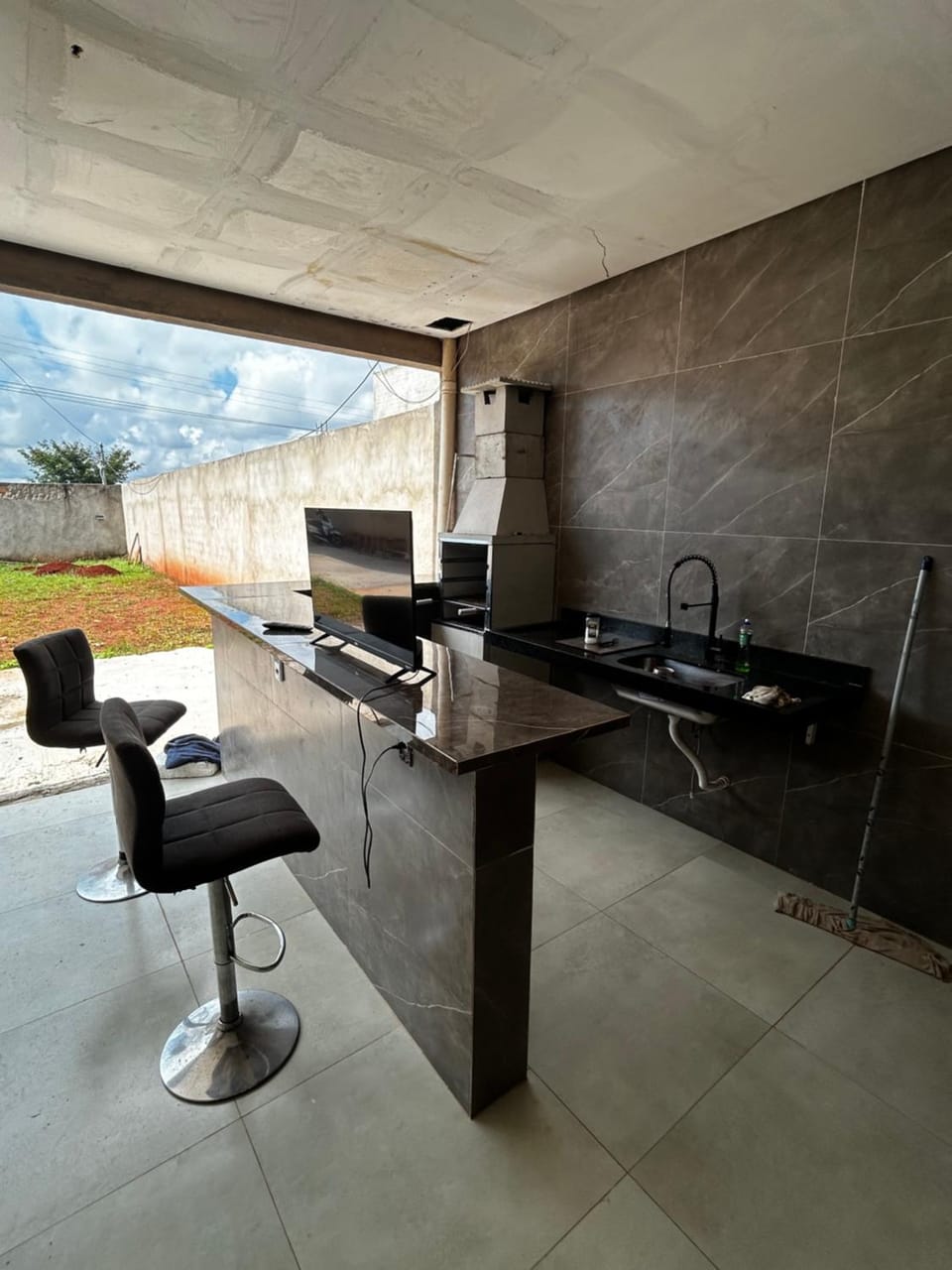 Sobrado Oliveira House in Goiania