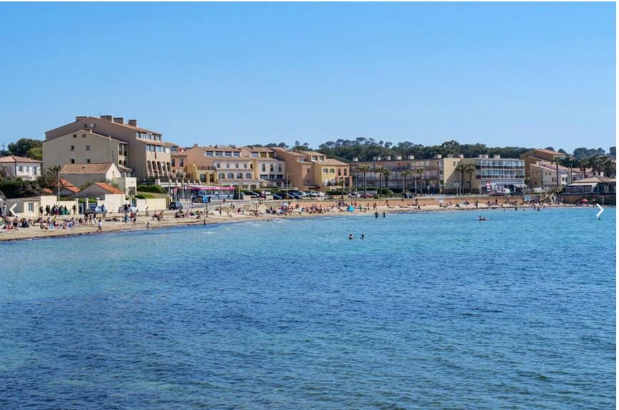 Six-fours les Plages - Le Brusc-les Embiez Apartment in La Seyne-sur-Mer