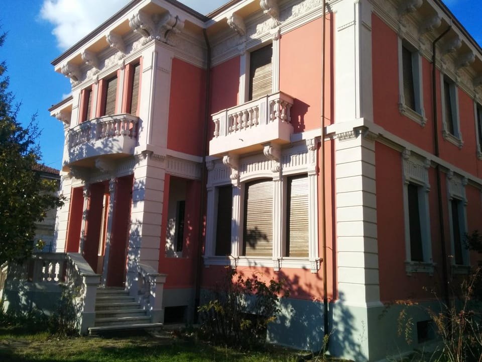 Property building, Facade/entrance