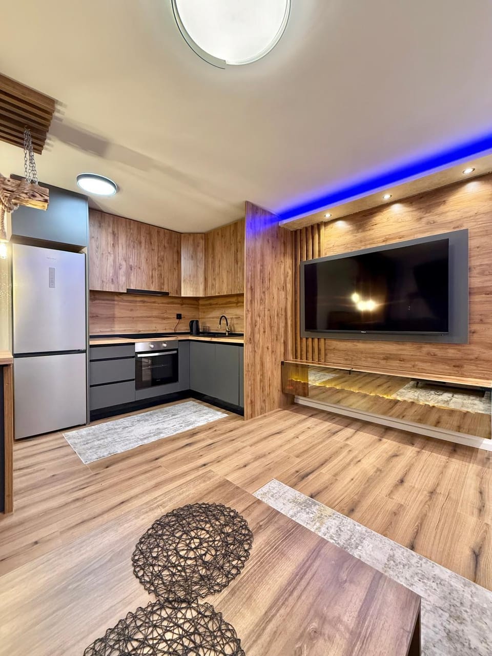 kitchen, air conditioner