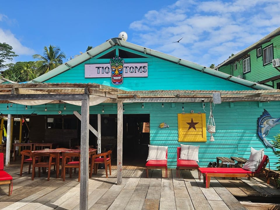 Tio Toms Guesthouse Bed and Breakfast in Bastimentos Island