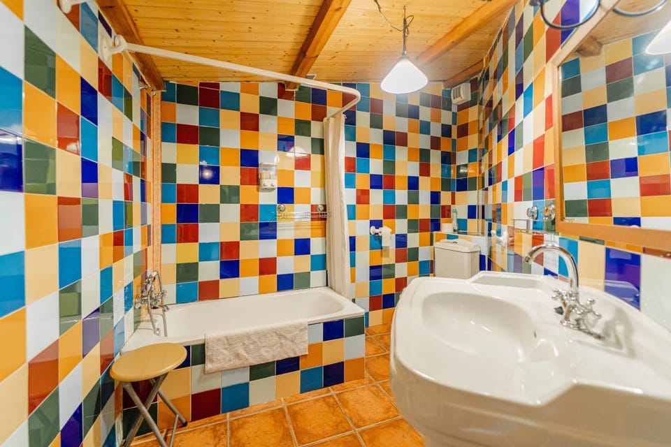 Bathroom, Living room