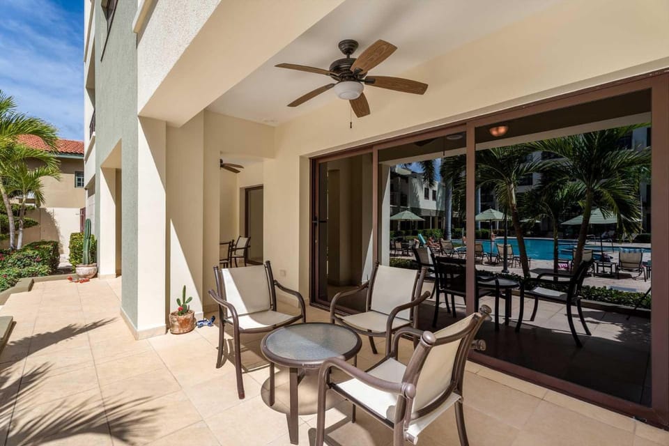 PC103 - easy Pool Access - Perfect for family House in Noord