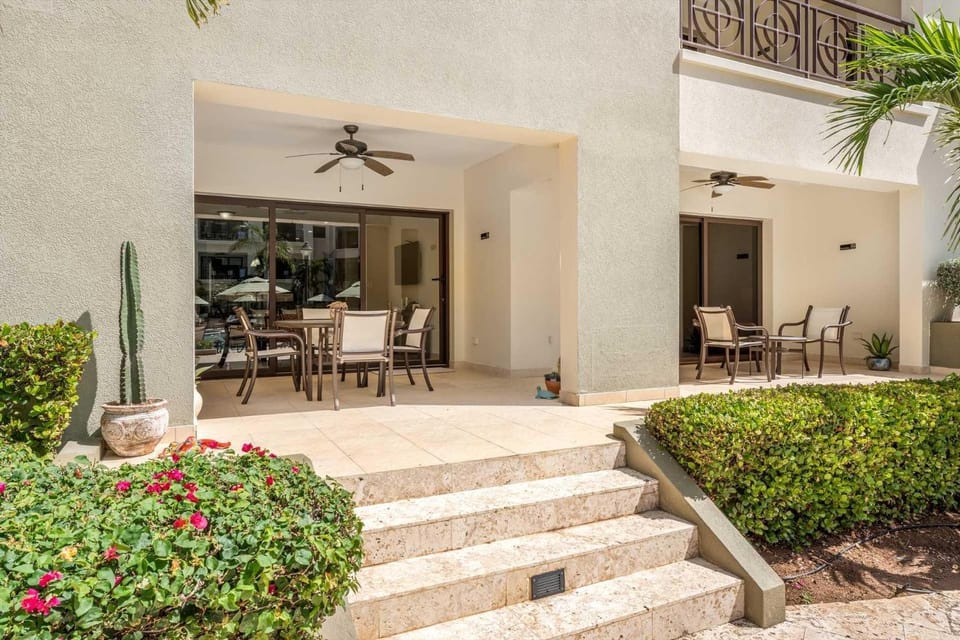 PC103 - easy Pool Access - Perfect for family House in Noord