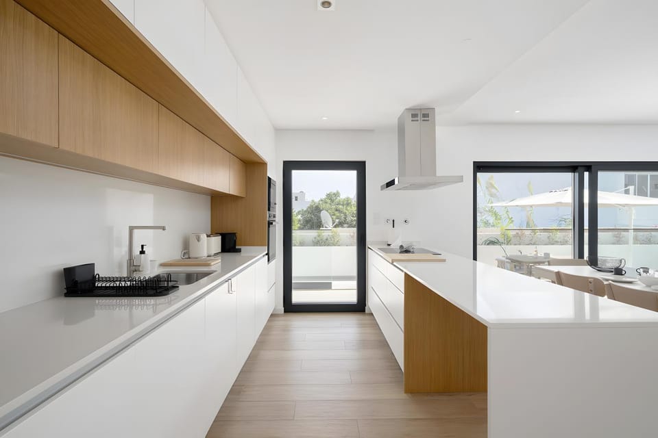 Property building, Kitchen or kitchenette, Living room
