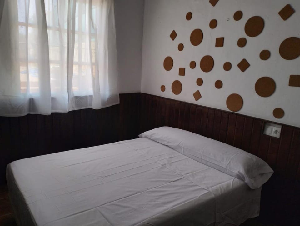 Property building, Living room, Bedroom