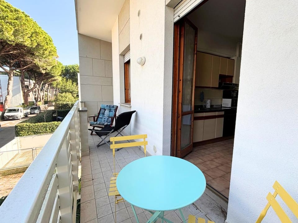 CV019 - Cervia, bilocale con balcone e posto auto Apartment in Milano Marittima