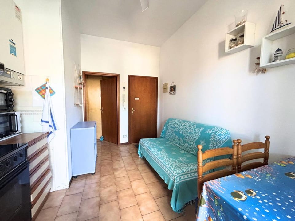 CV019 - Cervia, bilocale con balcone e posto auto Apartment in Milano Marittima