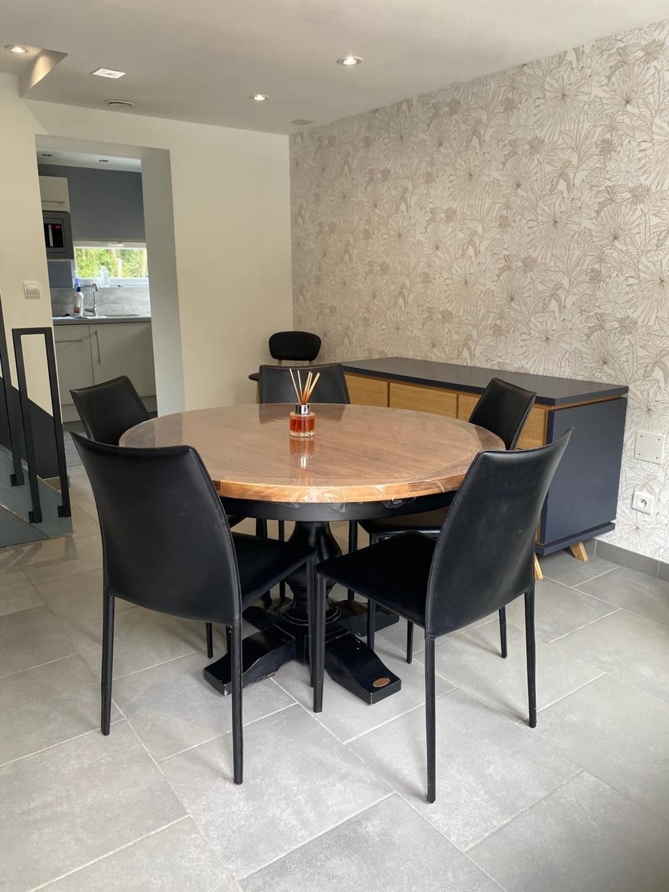 Property building, Living room