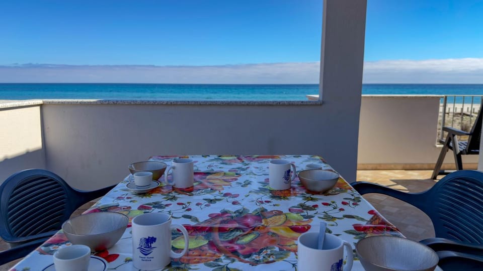 Balcony/Terrace, Dining area