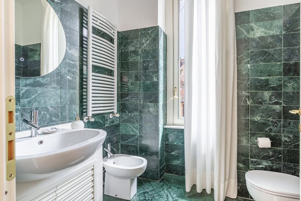 Bathroom, bidet